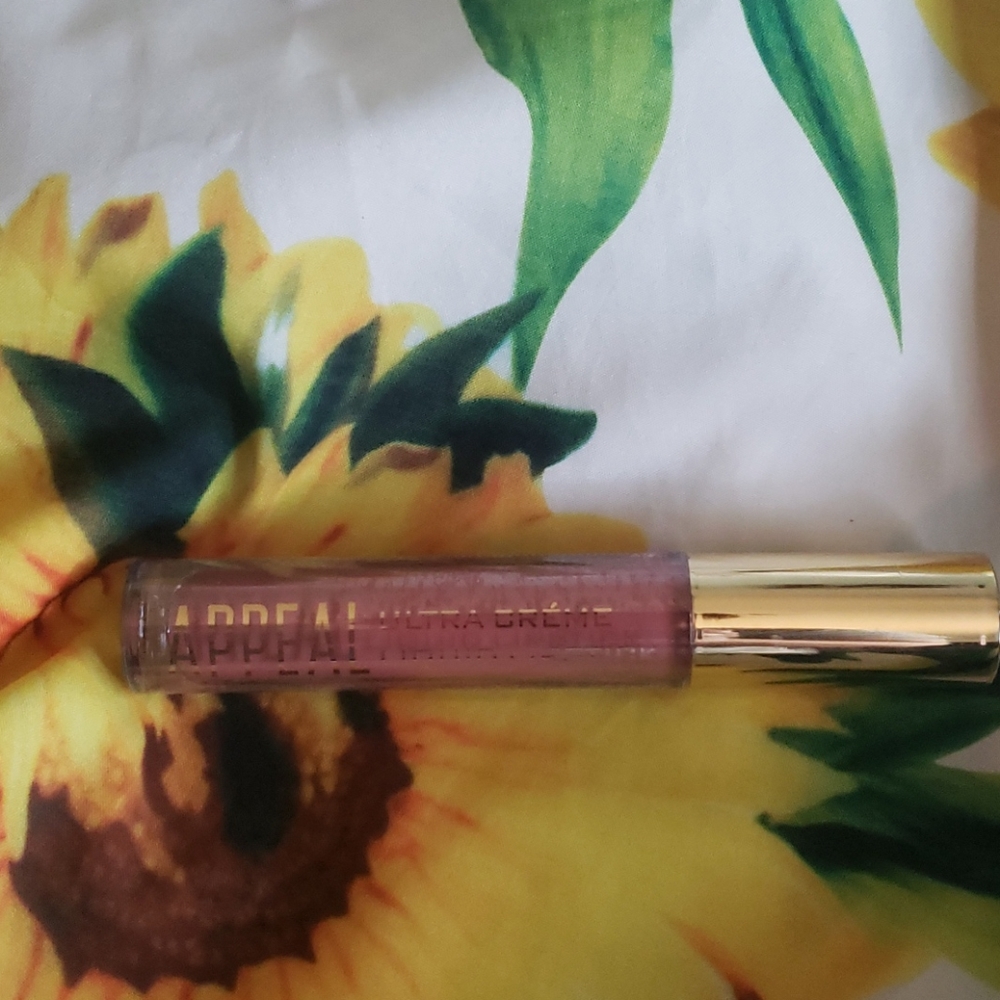 Creme lipstick